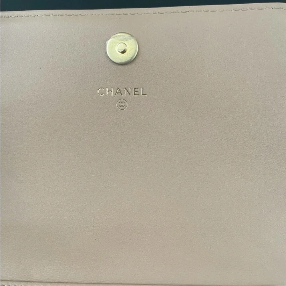 Authentic Chanel Quilted Crossbody Bag with Gold Chain
